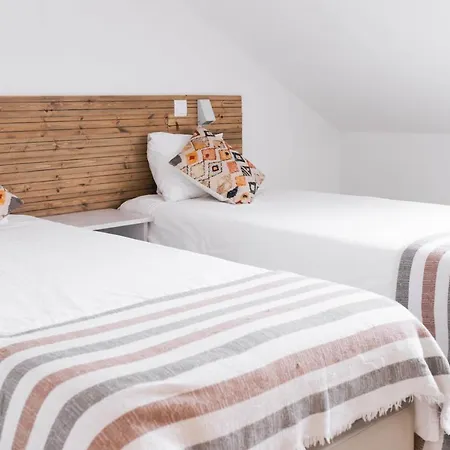 Ferrel Surf House Oda ve Kahvaltı Baleal
