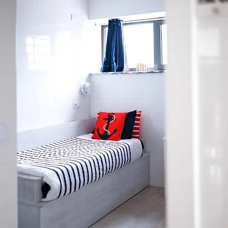 Ferrel Surf House *