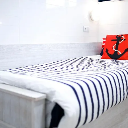 Oda ve Kahvaltı Ferrel Surf House *